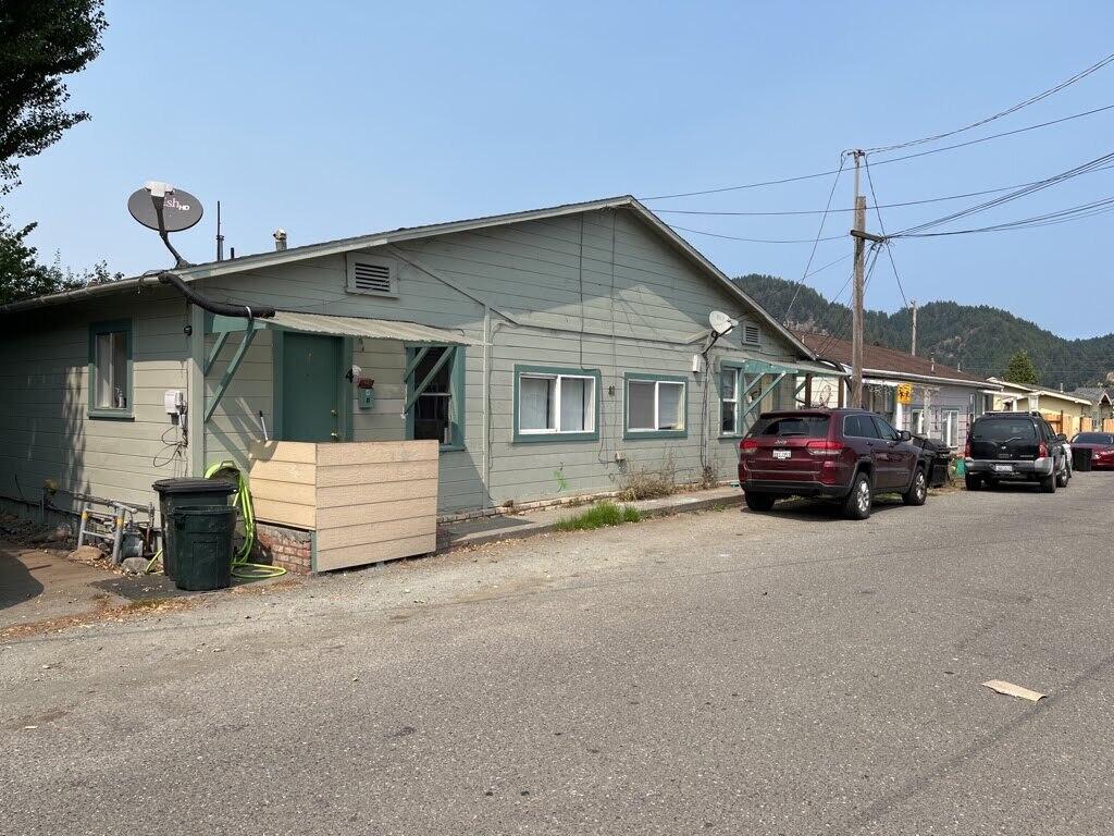 80-82 Ash Street Rio Dell, CA 95562 - Photo 1 of 35