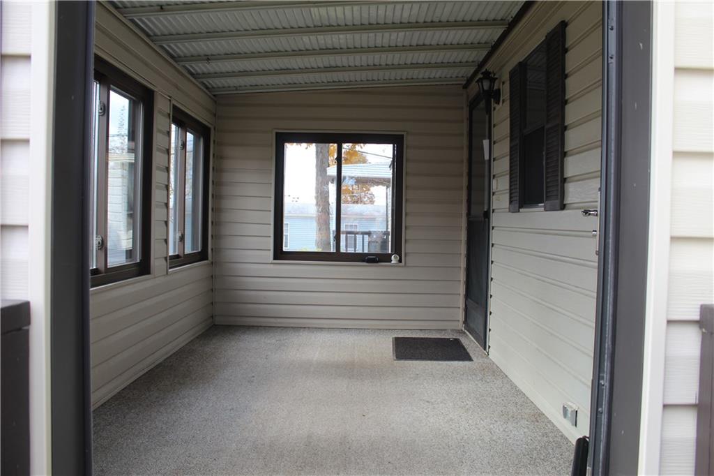 125 Hindman Road, Unit 43 Butler, PA 16001 - Photo 5 of 20 Enclosed patio