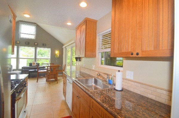4864 A Laipo Road, Unit 2 Kapaa, HI 96746 - Photo 8 of 25 Gallery Image 8