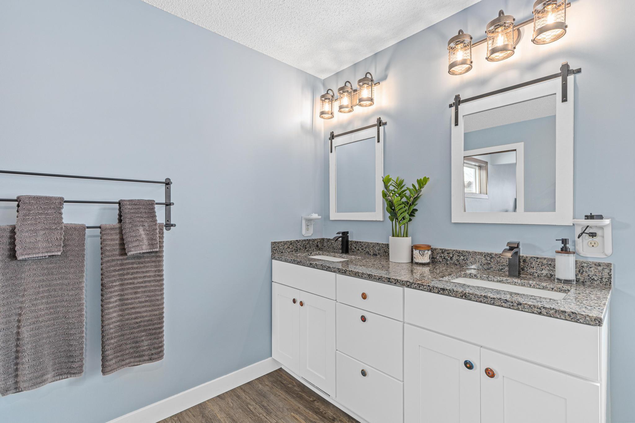 1821 Foothill Trail Shakopee, MN 55379 - Photo 30 of 59