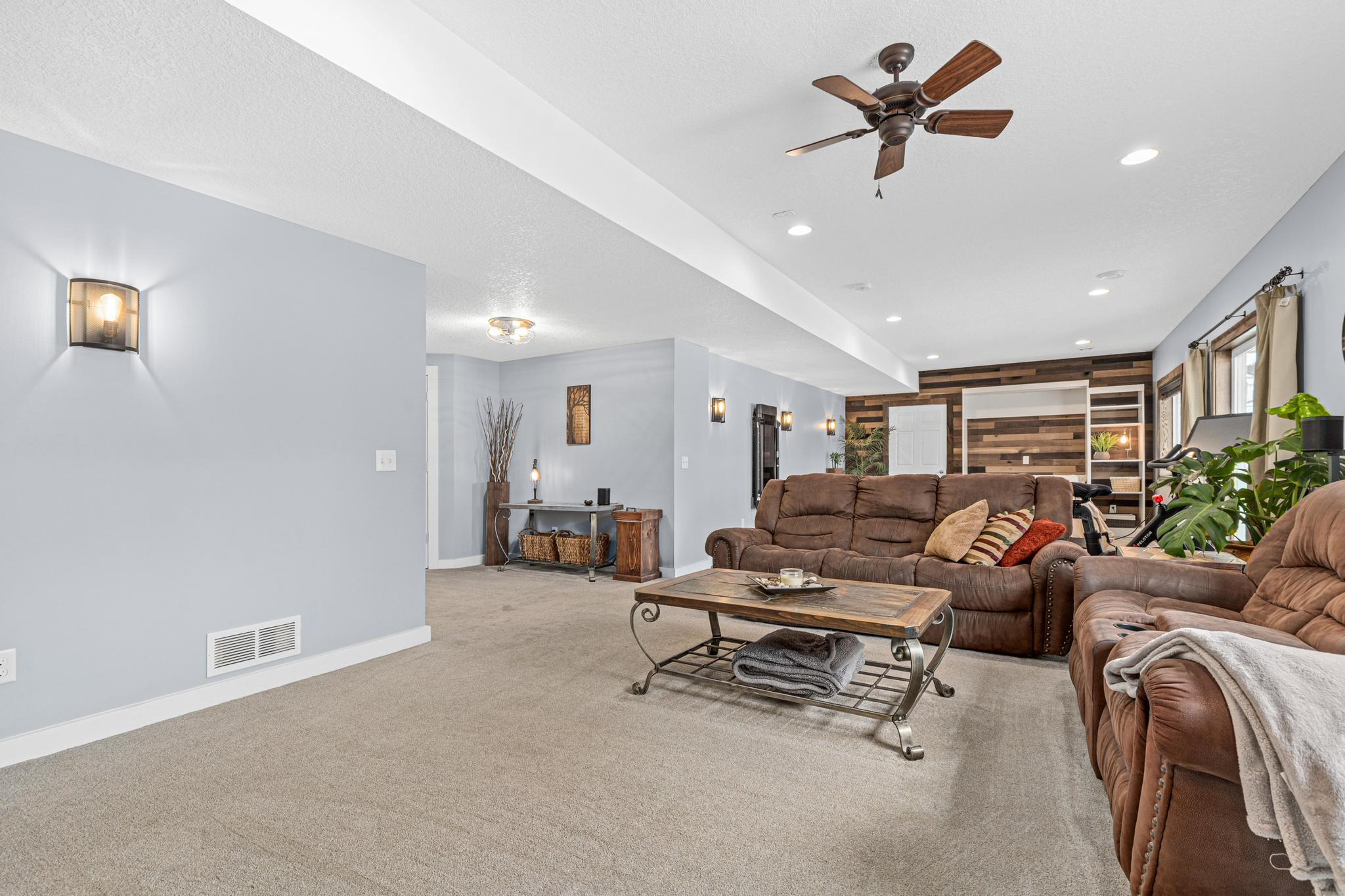 1821 Foothill Trail Shakopee, MN 55379 - Photo 37 of 59