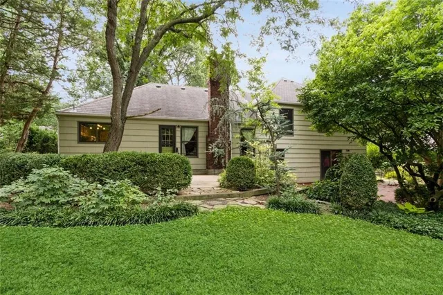 $589,000 | 4506 West 93rd Terrace, Prairie Village, KS 66207