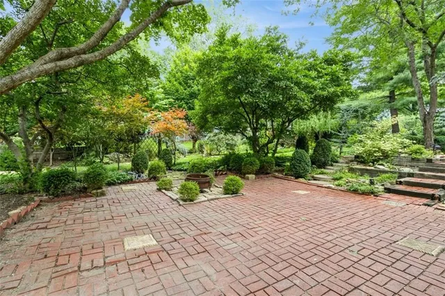 $589,000 | 4506 West 93rd Terrace, Prairie Village, KS 66207