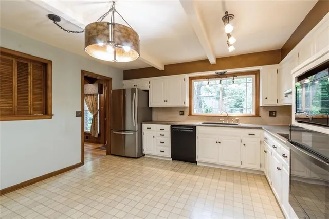 $589,000 | 4506 West 93rd Terrace, Prairie Village, KS 66207