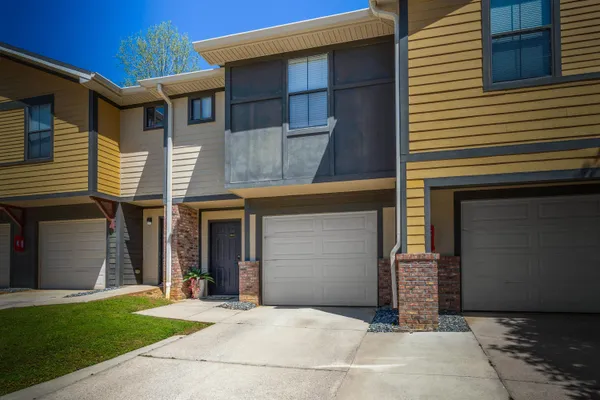 $175,900 | 2312 Timber Oak Lane, Unit 57, Tallahassee, FL 32304