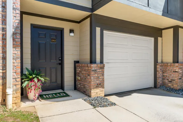 $175,900 | 2312 Timber Oak Lane, Unit 57, Tallahassee, FL 32304