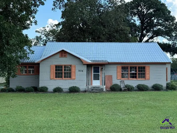 $2,900 | 506 General Courtney Hodges Boulevard, Perry, GA 31069