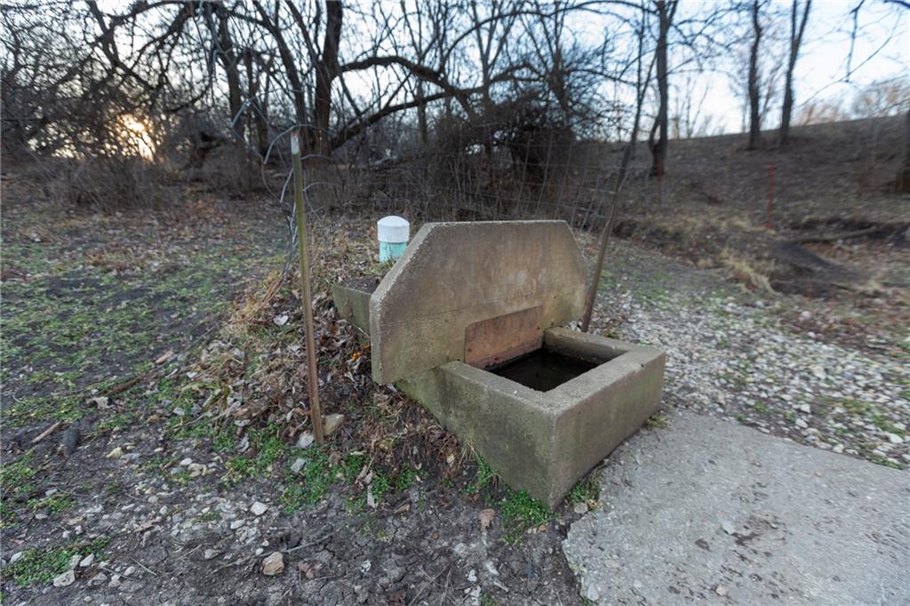 52 Southwest 401st Road Centerview, MO 64019 - Photo 17 of 62