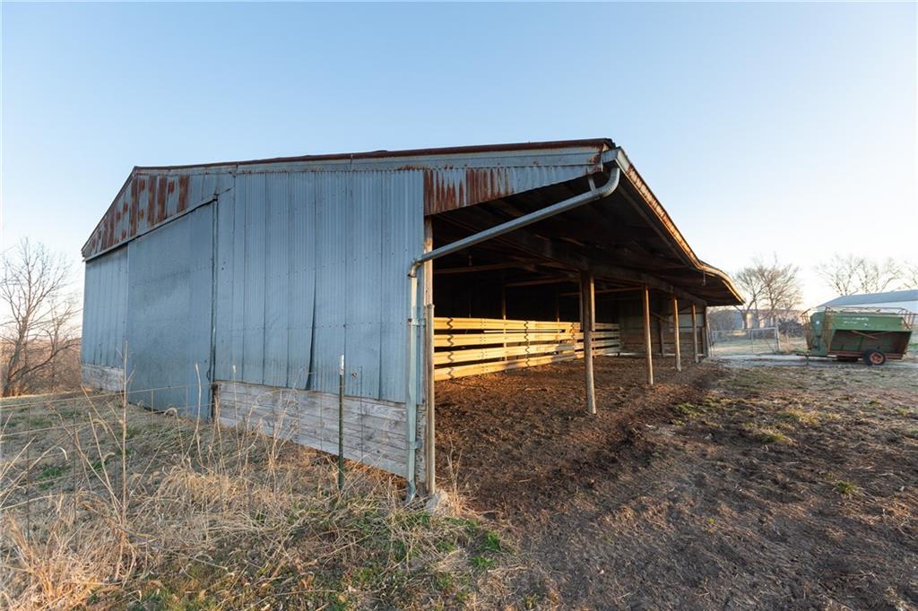 52 Southwest 401st Road Centerview, MO 64019 - Photo 52 of 62