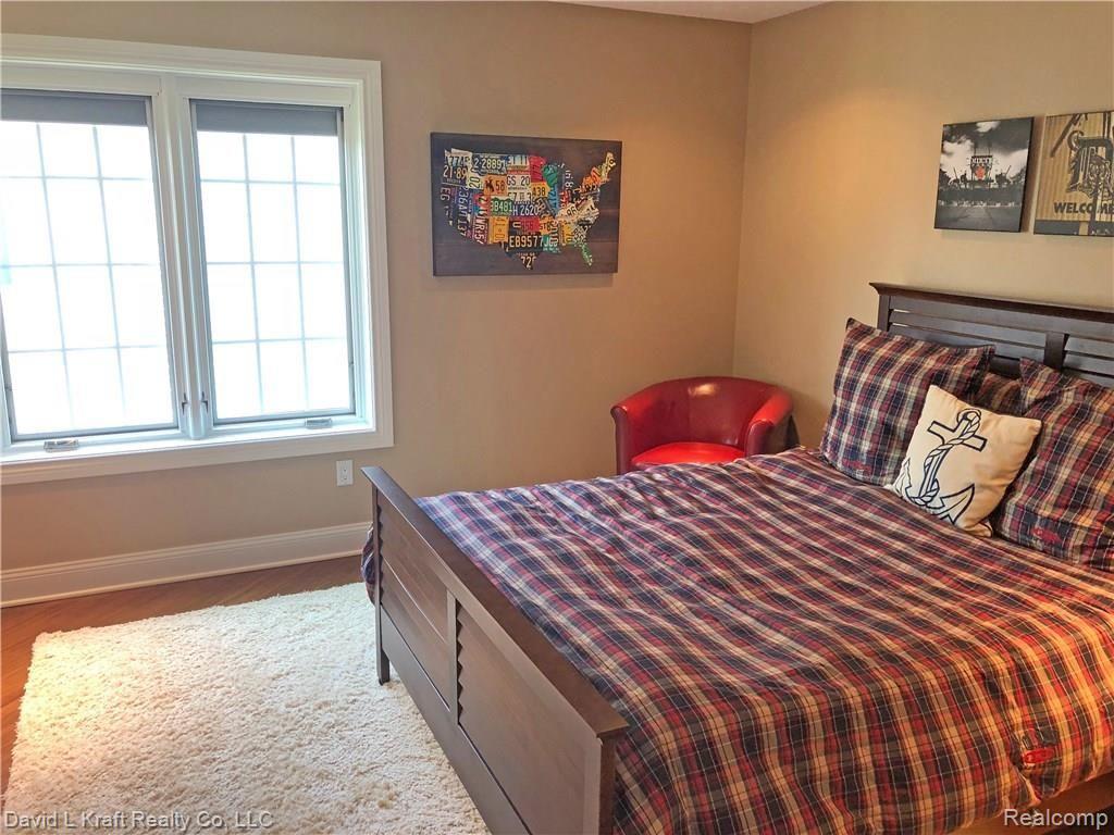 9204 Crescent Beach Road Pigeon, MI 48755 - Photo 29 of 66 9204CrescentBeachBedroom1.jpg