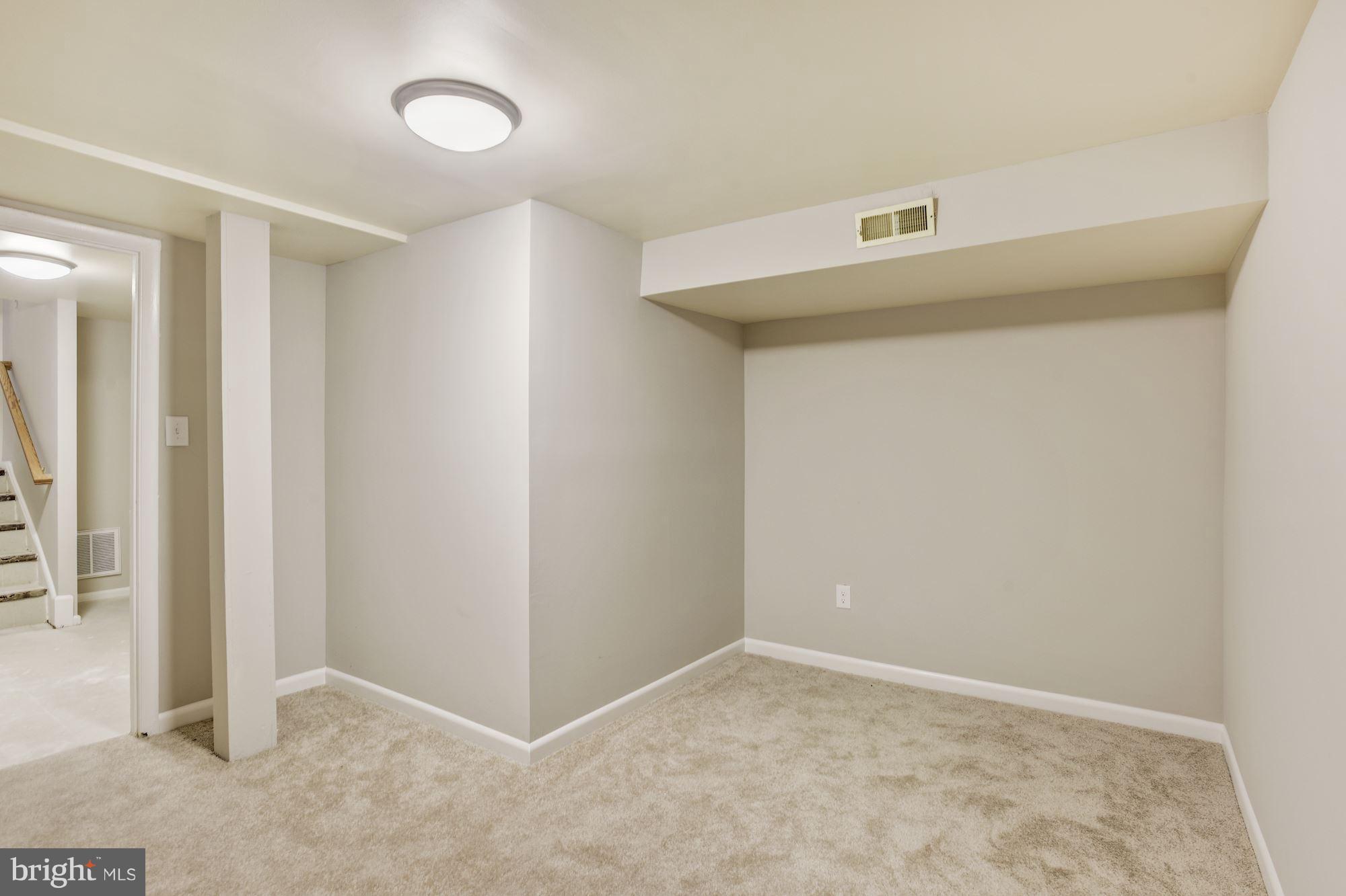 801 Lowander Lane Silver Spring, MD 20901 - Photo 22 of 25 Den/Study