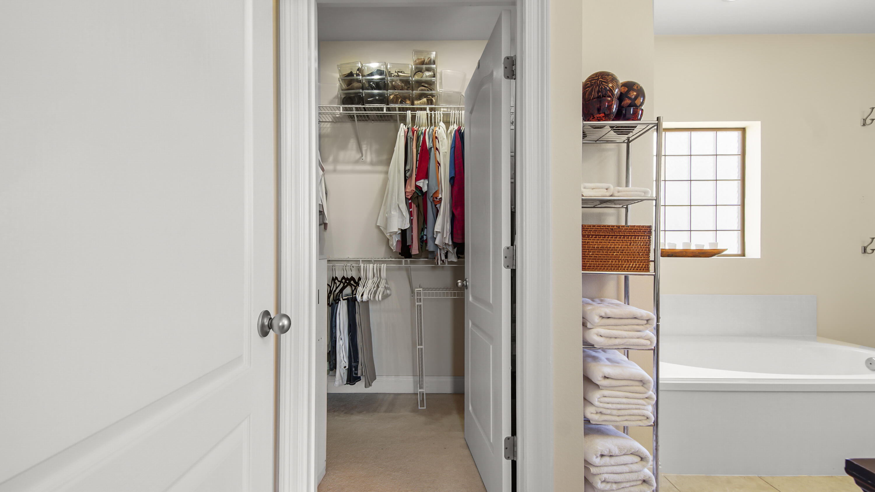 1464 Brushed Dune Circle Freeport, FL 32439 - Photo 21 of 62 a view of a walk in closet