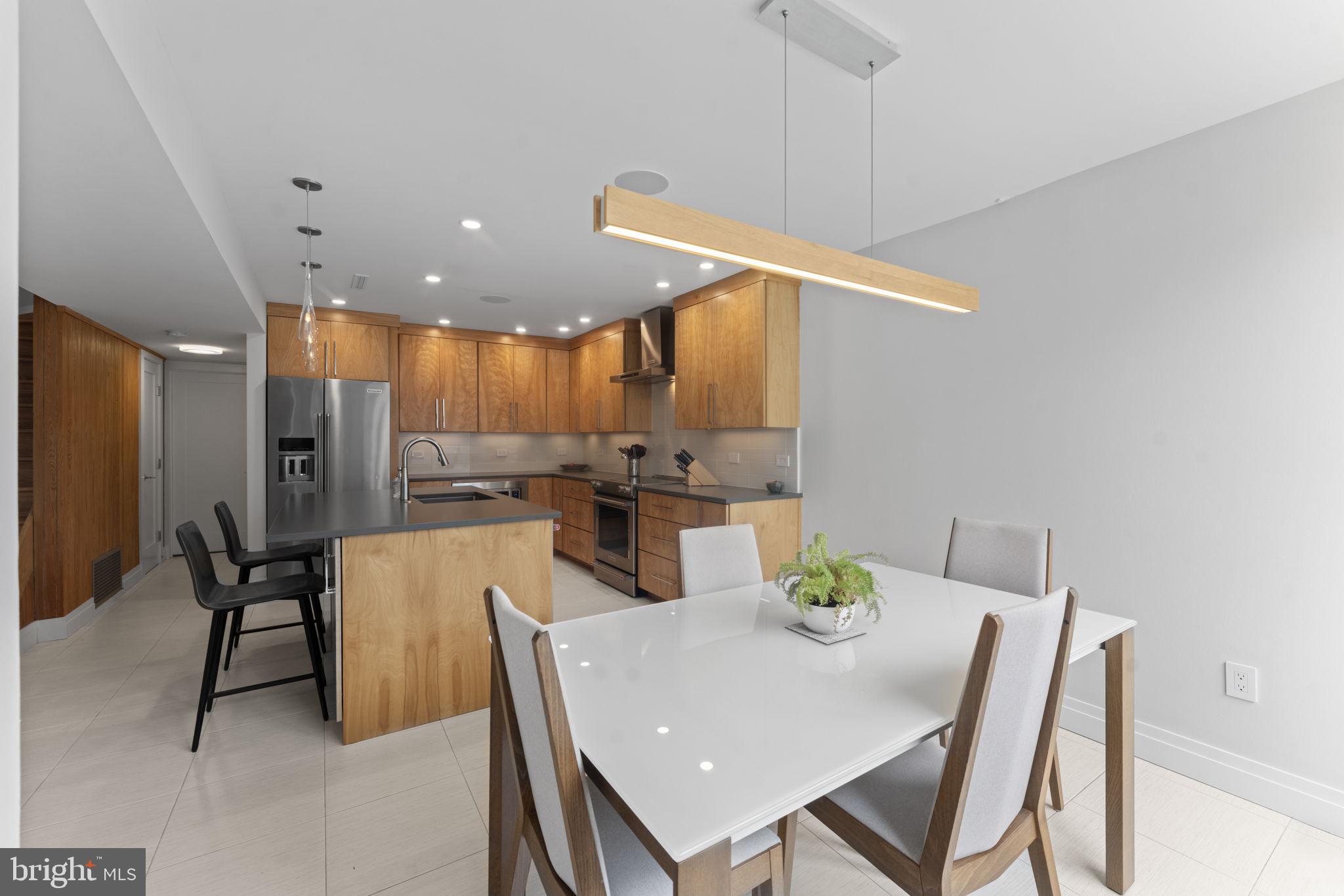 11587 Maple Ridge Road Reston, VA 20190 - Photo 15 of 119