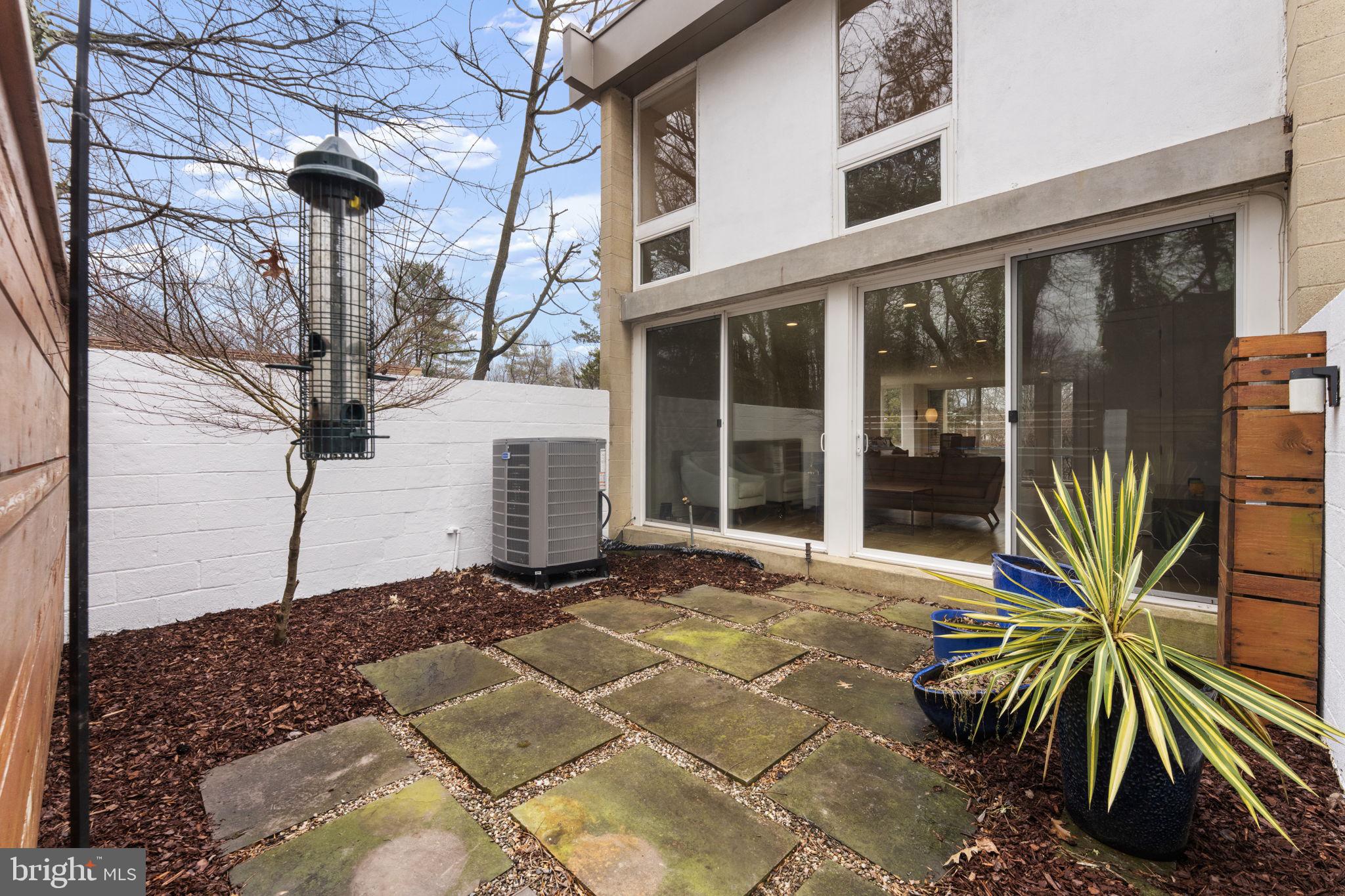 11587 Maple Ridge Road Reston, VA 20190 - Photo 20 of 119