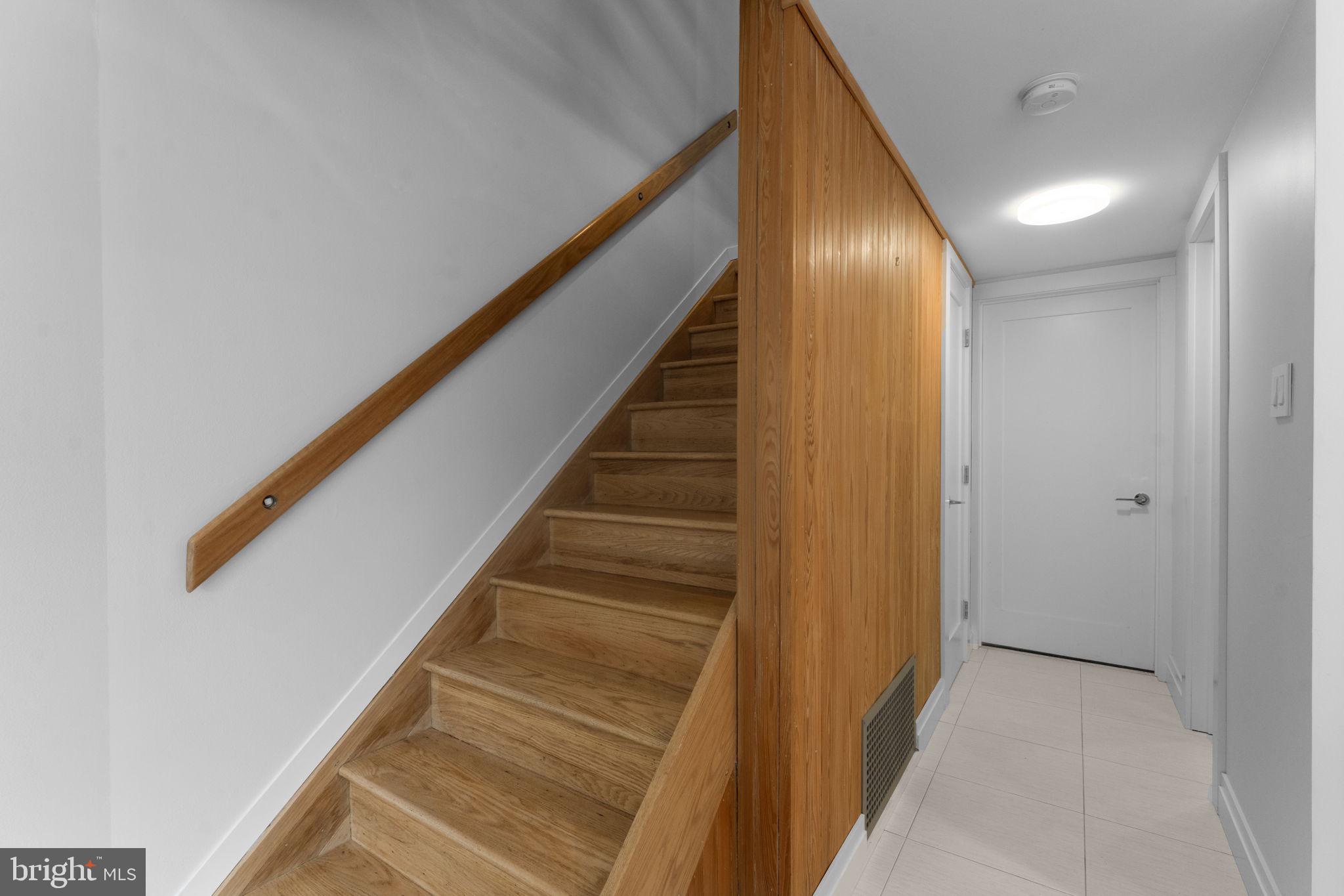 11587 Maple Ridge Road Reston, VA 20190 - Photo 21 of 119