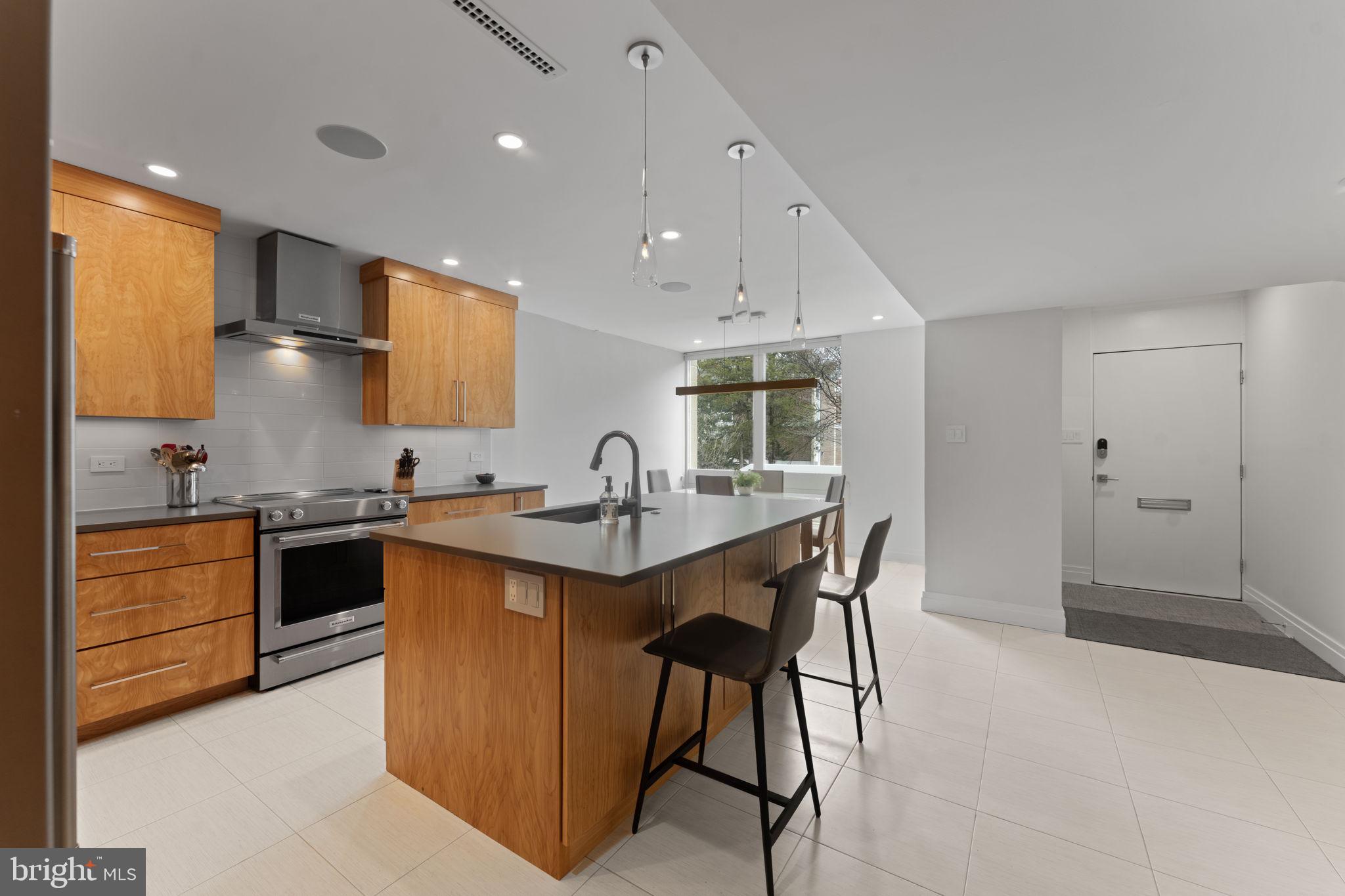 11587 Maple Ridge Road Reston, VA 20190 - Photo 51 of 119