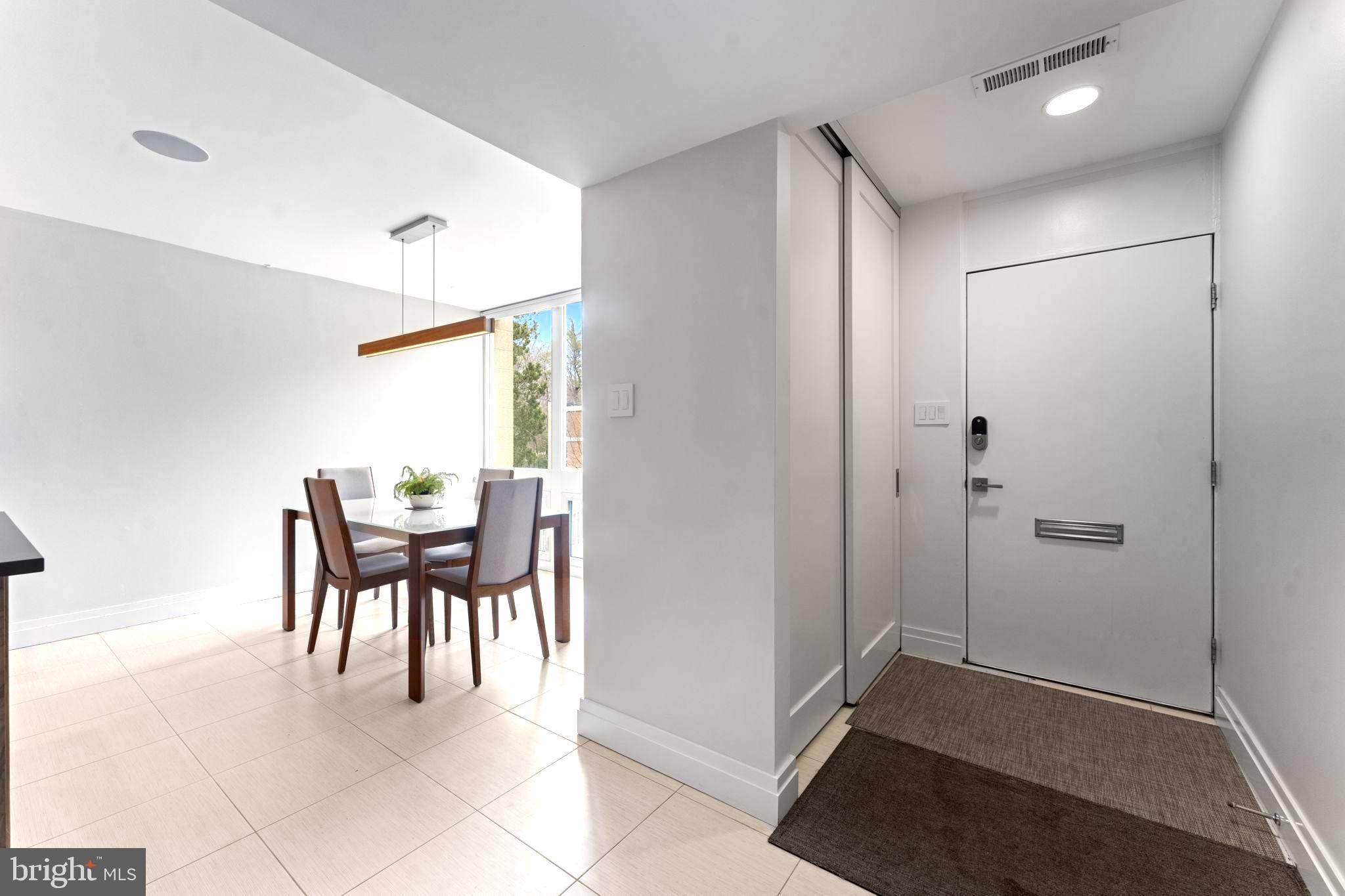 11587 Maple Ridge Road Reston, VA 20190 - Photo 10 of 119