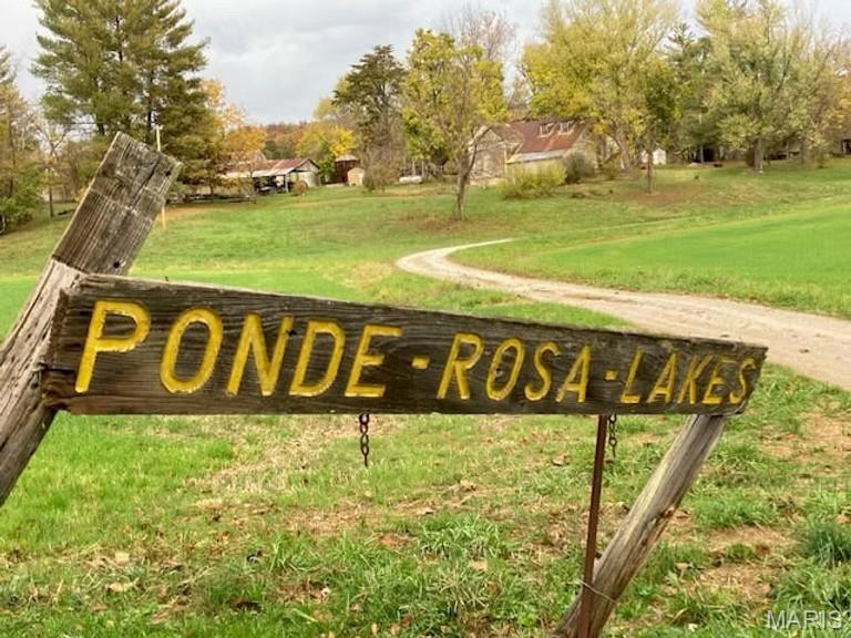 1733 Schluersburg Road Augusta, MO 63332 - Photo 3 of 42