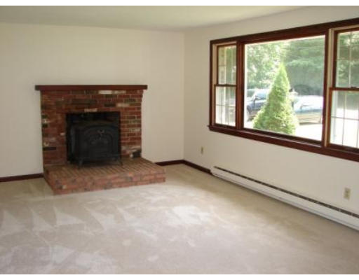 44 Williamsville Road Hubbardston, MA 01452 - Photo 5 of 8 Gallery Image 5
