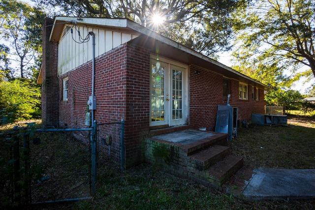 1401 Secessionville Road Charleston, SC 29412 - Photo 6 of 22 dng_0029