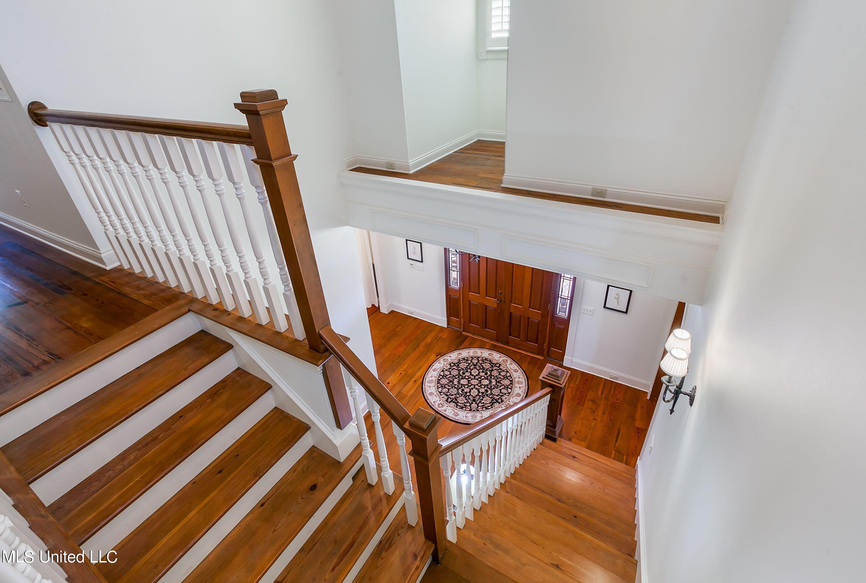 2058 Bill Downing Road Raymond, MS 39154 - Photo 29 of 52 19_Staircase