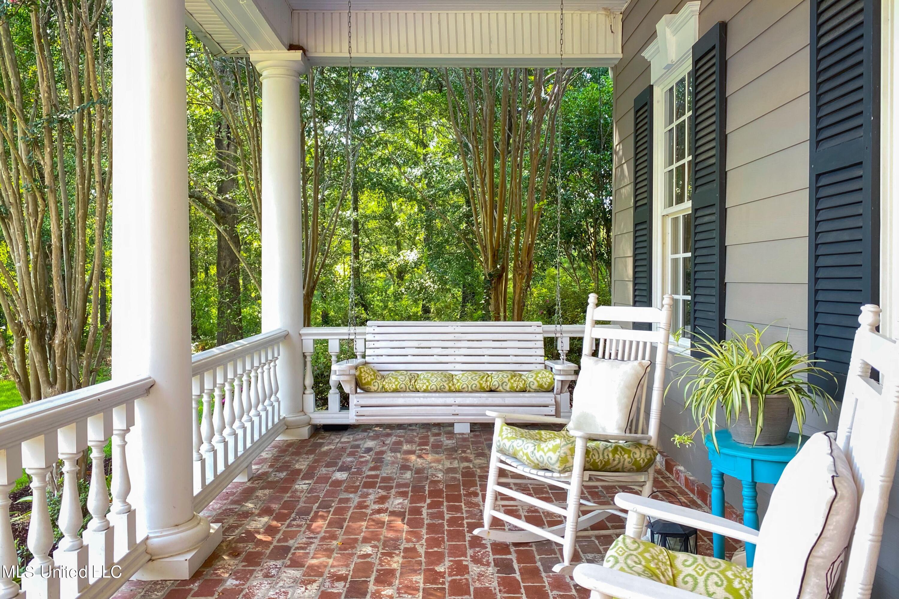 2058 Bill Downing Road Raymond, MS 39154 - Photo 8 of 52 7_Front porch