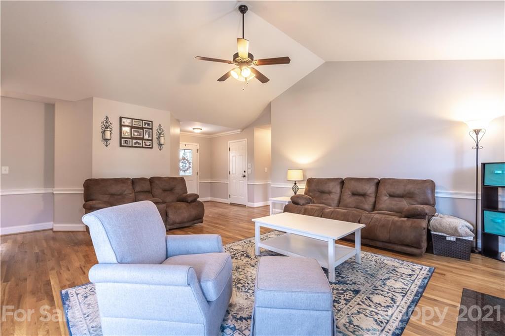 4735 County Home Road Conover, NC 28613 - Photo 4 of 33 Gallery Image 4