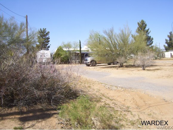 3487 Magma Road Golden Valley, AZ 86413 - Photo 2 of 20