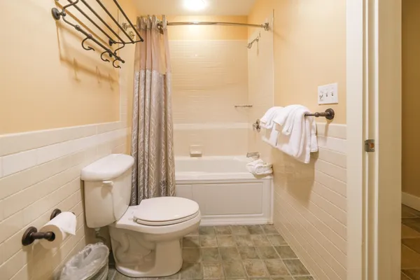 $540,000 | 717-719 Q1-4 Jackson Gore Adams House, Unit 717/719 Q14, Ludlow, VT 05149