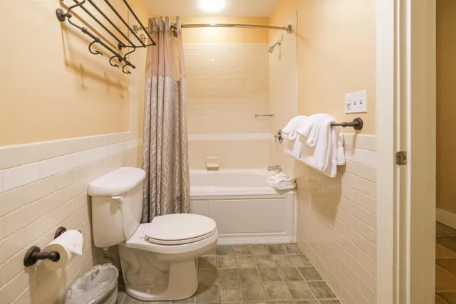 $540,000 | 717-719 Q1-4 Jackson Gore Adams House, Unit 717/719 Q14, Ludlow, VT 05149