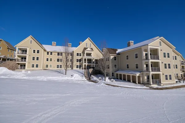 $540,000 | 717-719 Q1-4 Jackson Gore Adams House, Unit 717/719 Q14, Ludlow, VT 05149