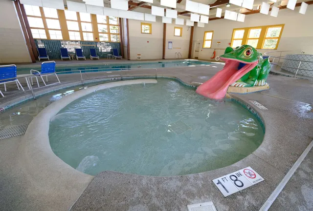 $540,000 | 717-719 Q1-4 Jackson Gore Adams House, Unit 717/719 Q14, Ludlow, VT 05149