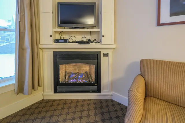 $540,000 | 717-719 Q1-4 Jackson Gore Adams House, Unit 717/719 Q14, Ludlow, VT 05149