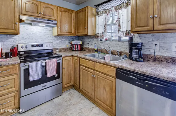 $262,500 | 1024 Rosella Drive, White Pine, TN 37890