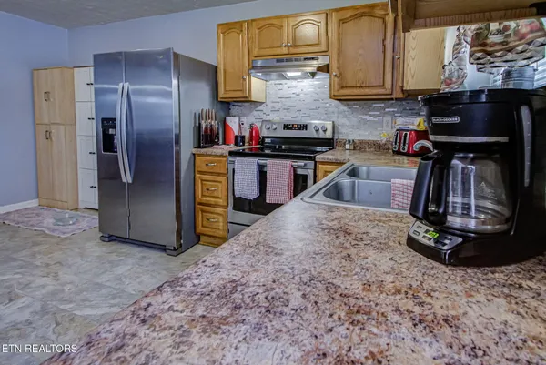 $262,500 | 1024 Rosella Drive, White Pine, TN 37890