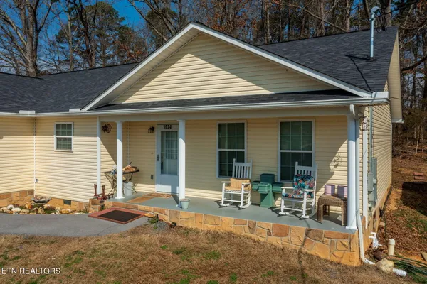 $262,500 | 1024 Rosella Drive, White Pine, TN 37890