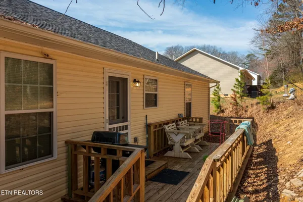 $262,500 | 1024 Rosella Drive, White Pine, TN 37890