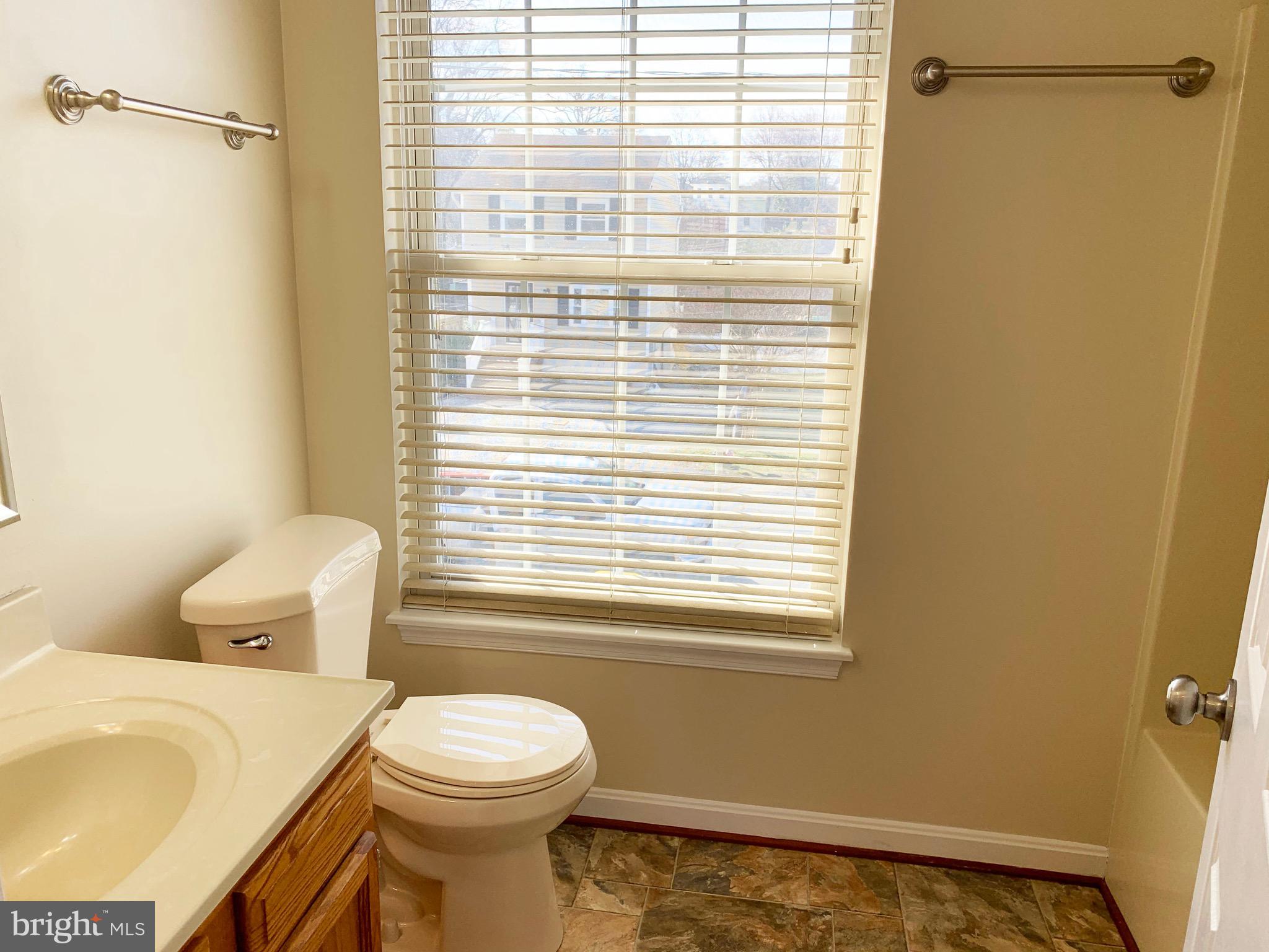 1619 Bentley Road Edgewater, MD 21037 - Photo 11 of 19 Upstairs Hall Bathroom