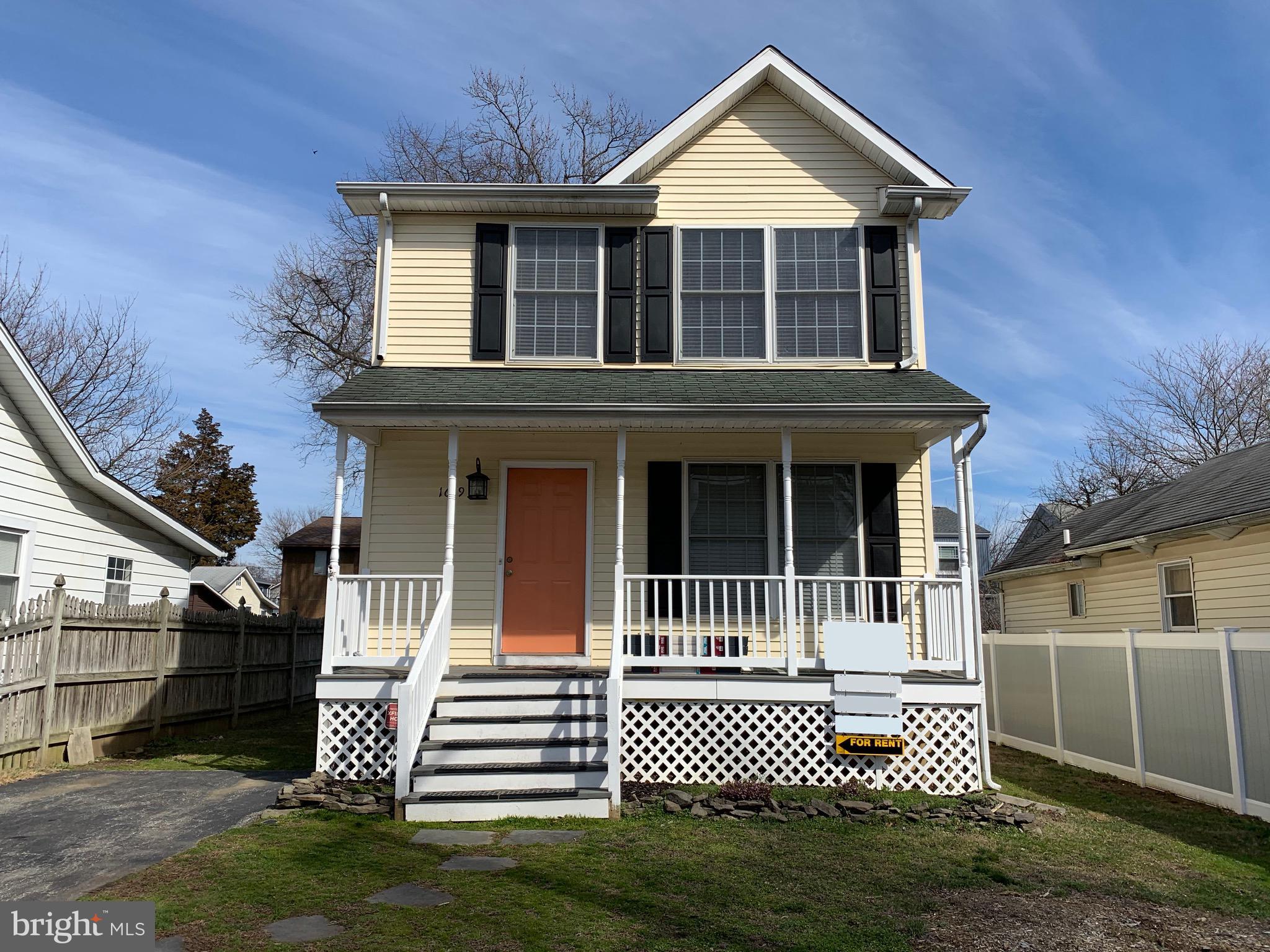 1619 Bentley Road Edgewater, MD 21037 - Photo 2 of 19 Great Curb Appeal