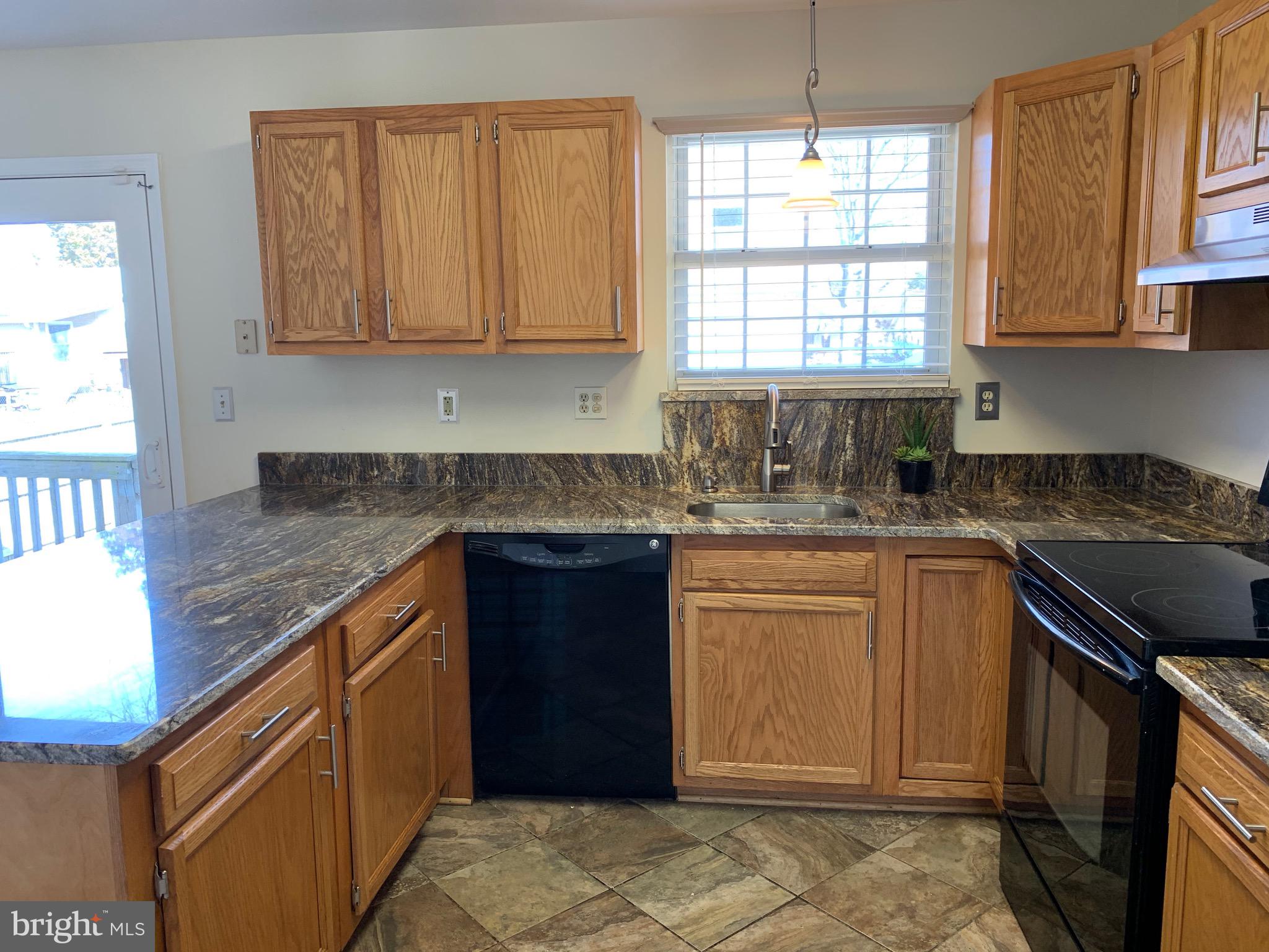 1619 Bentley Road Edgewater, MD 21037 - Photo 7 of 19 Kitchen