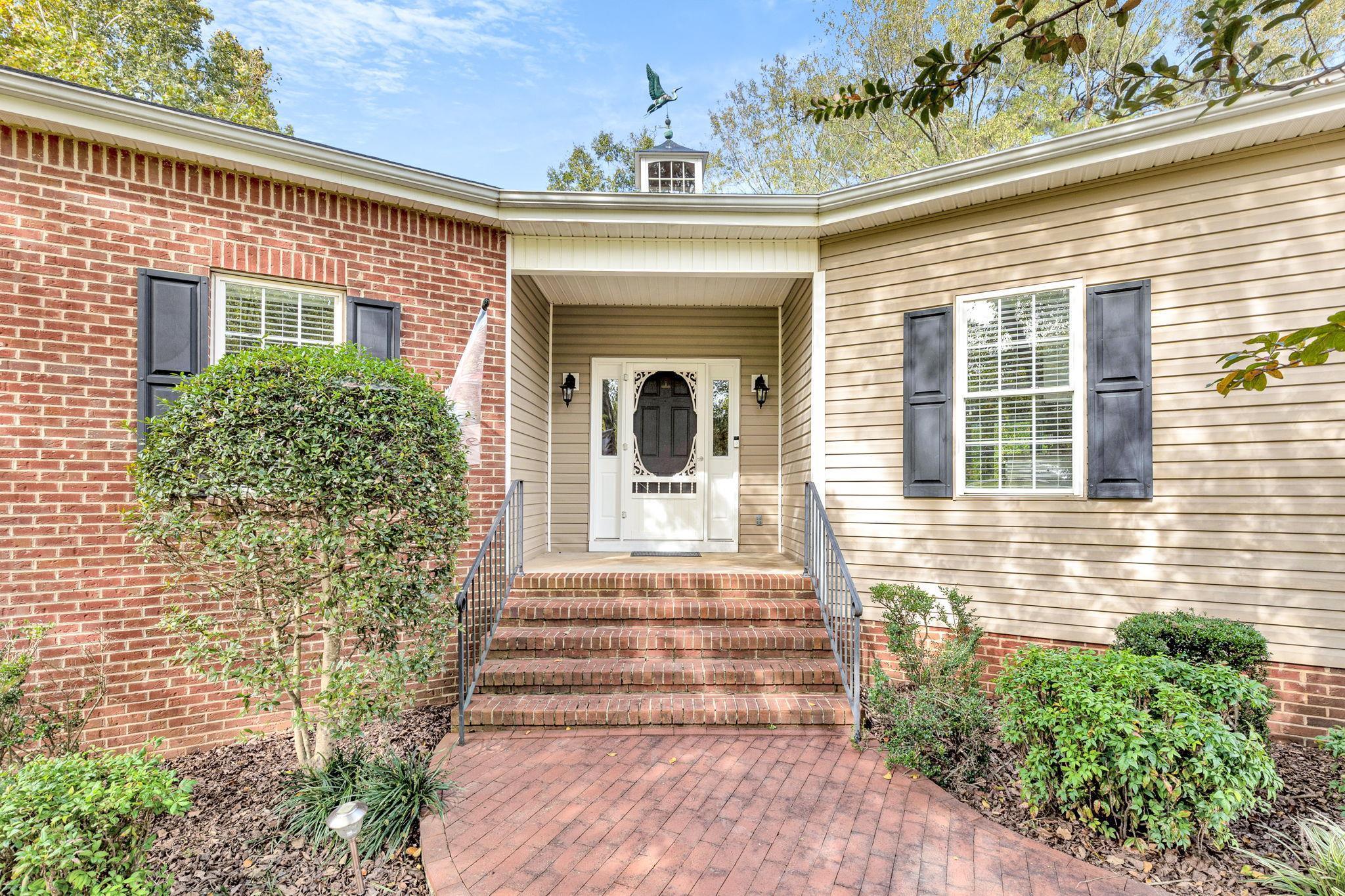 125 Lake Robinson Pointe Greer, SC 29651 - Photo 4 of 50