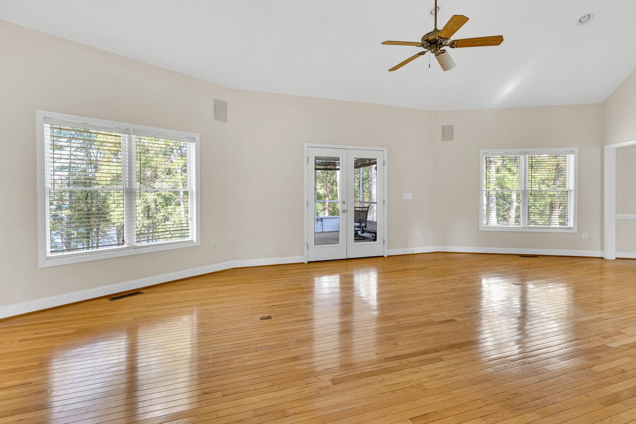 125 Lake Robinson Pointe Greer, SC 29651 - Photo 6 of 50