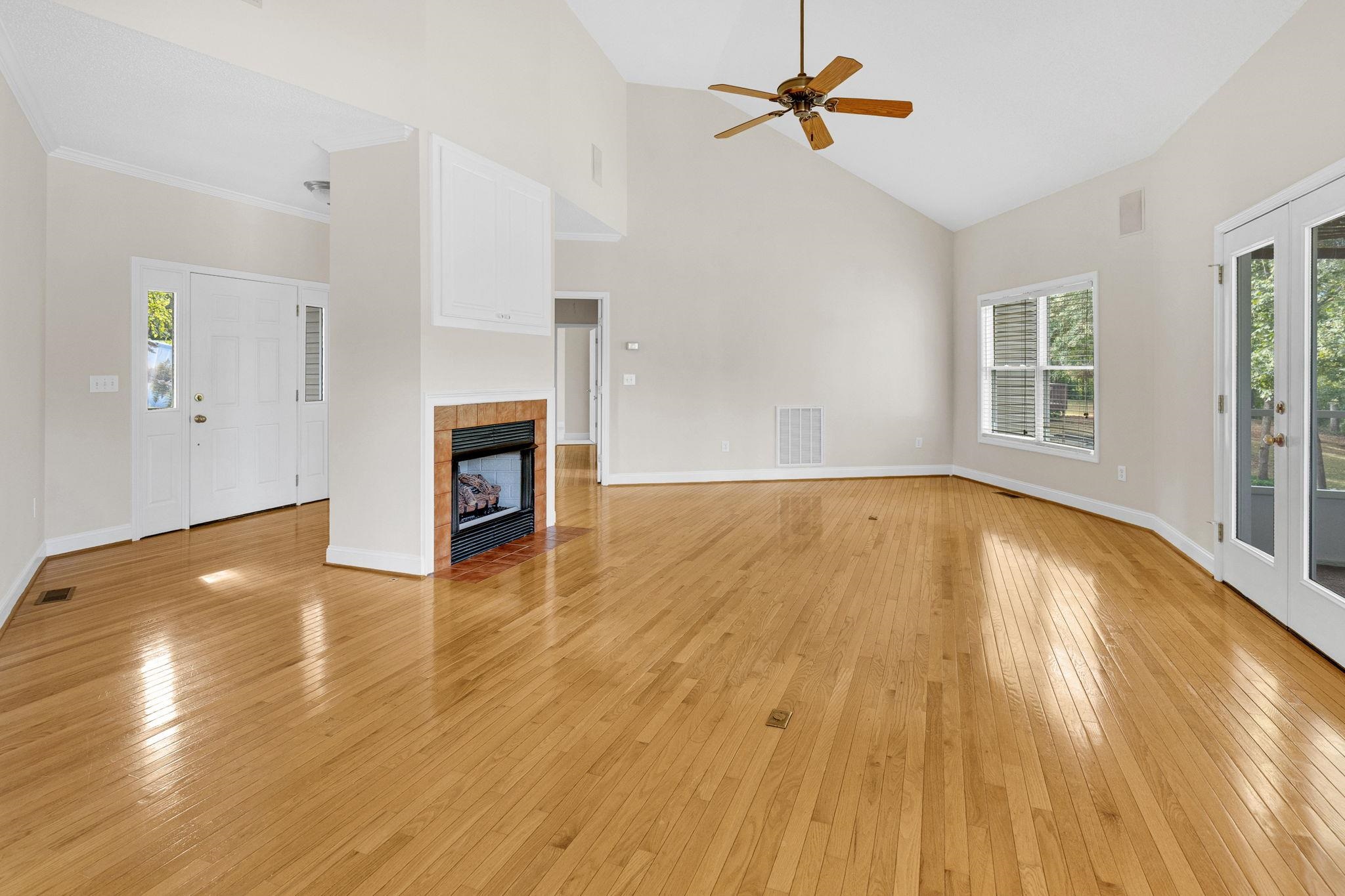 125 Lake Robinson Pointe Greer, SC 29651 - Photo 9 of 50