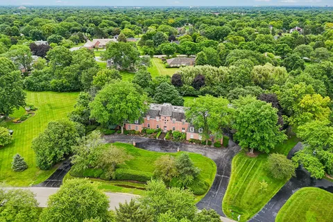 $1,998,000 | 545 West Windsor Road, Inverness, IL 60067