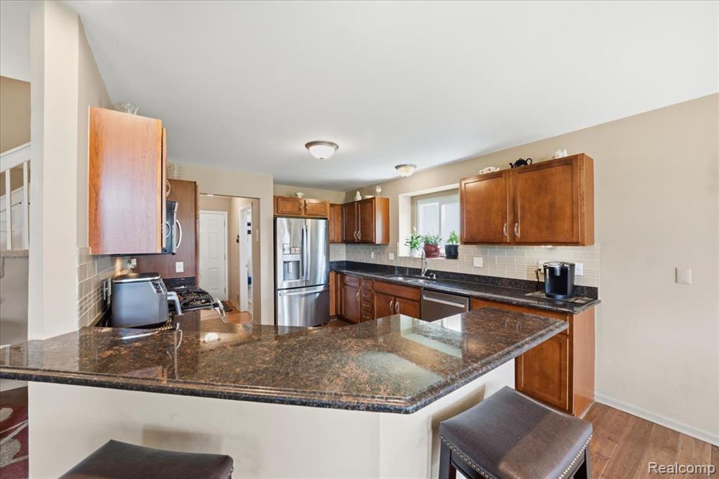 57549 Windmill Pointe New Hudson, MI 48165 - Photo 9 of 55