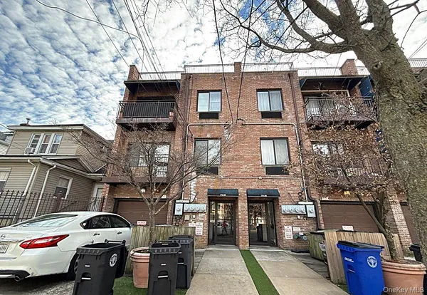 $369,900 | 175-28 89th Avenue, Unit C | Eastwood