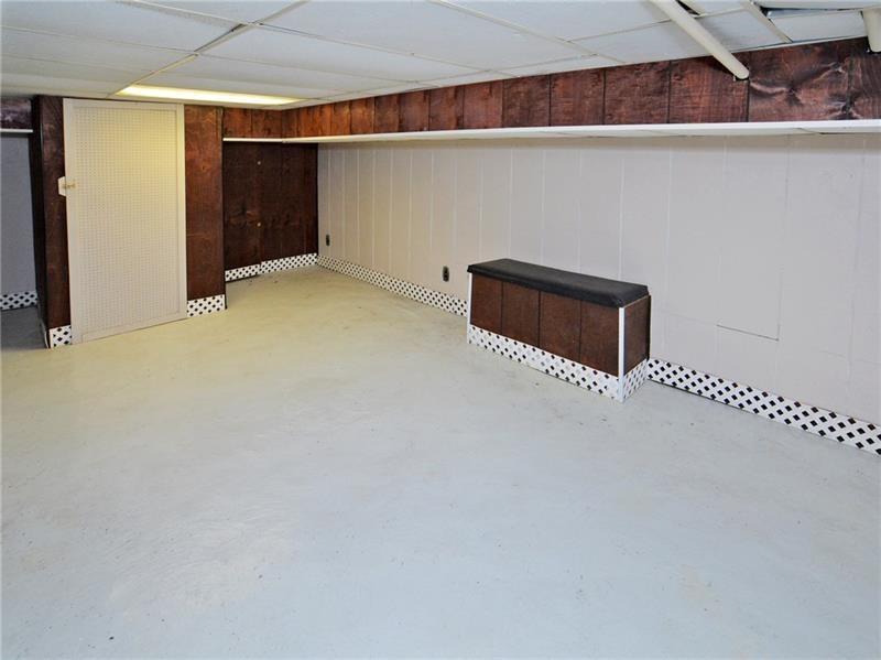 500 Woodside Road Pittsburgh, PA 15221 - Photo 19 of 25 Gallery Image 19