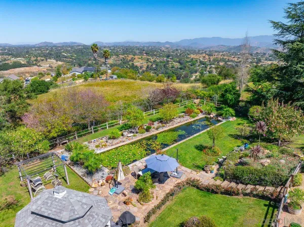$2,600,000 | 1 Rollingview Lane, Fallbrook, CA 92028