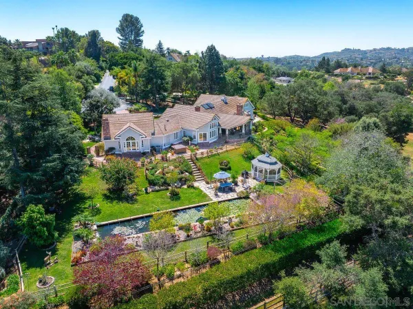 $2,600,000 | 1 Rollingview Lane, Fallbrook, CA 92028