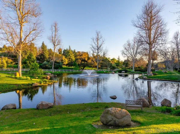 $2,600,000 | 1 Rollingview Lane, Fallbrook, CA 92028